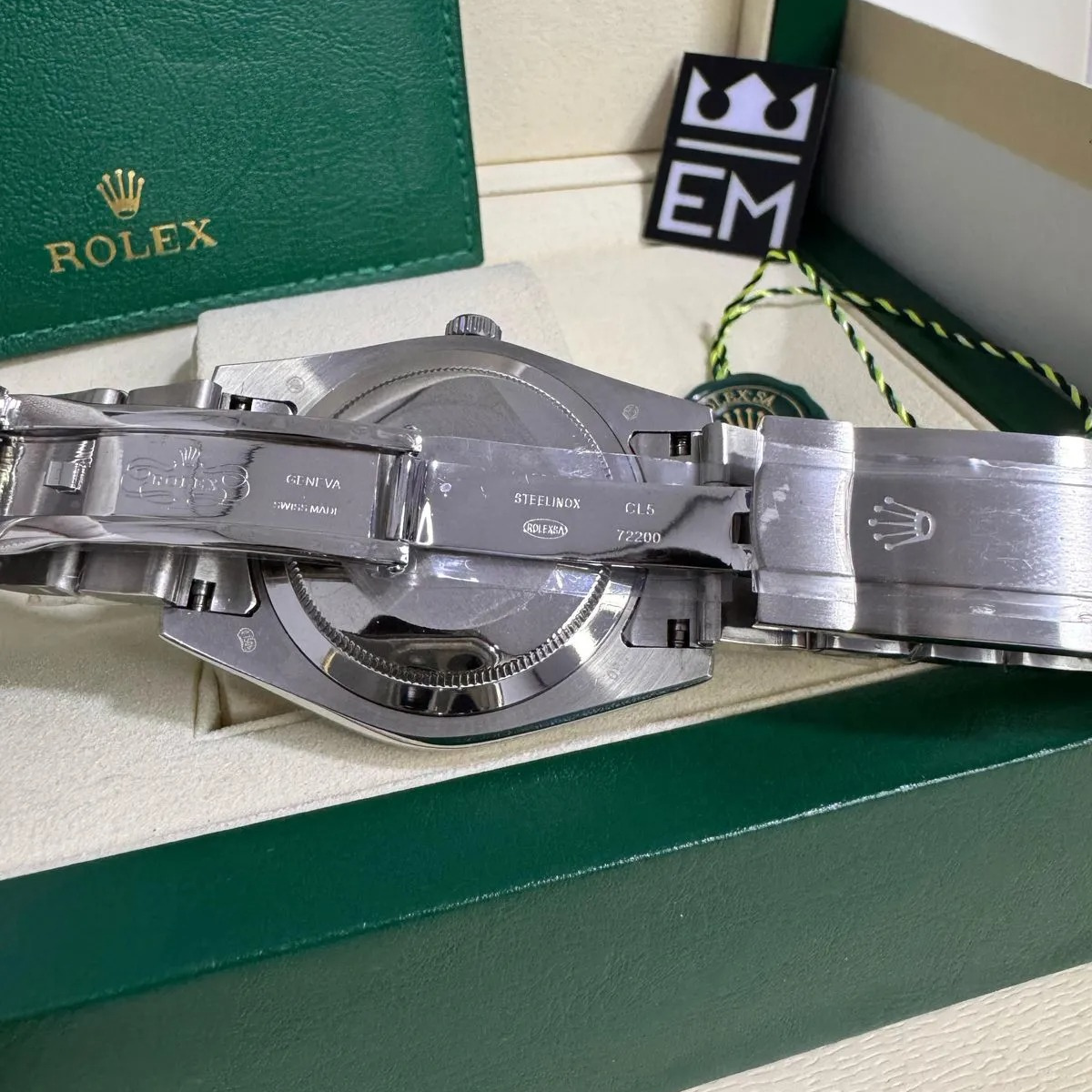 ROLEX OYSTER PERPETUAL 36 – RED DIAL